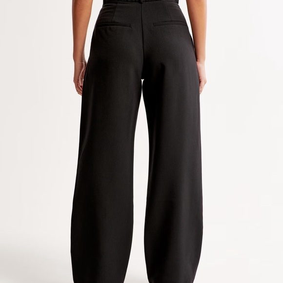 Abercrombie and Fitch Curve Love Sloane High Rise Pant - Picture 3 of 6